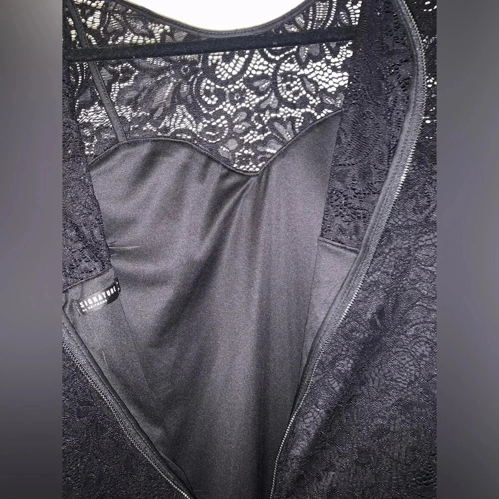 Reitmans Lace  Bodycon Mini Dress - Picture 3 of 8